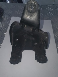 фото thumb №1, Кронштейн насоса abs vw passat b7 b8