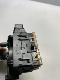 фото thumb №5, Переключатель дворник toyota оригинальный номер 173647