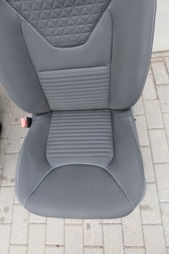 фото thumb №3, Комплект сидений перед clio iv