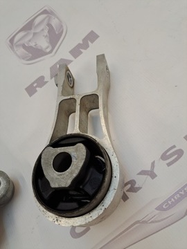 фото thumb №1, Chrysler pacifica 17-21 3.6 подушка двигателя 68224737ab