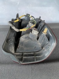 фото thumb №12, Лампа левый задняя mitsubishi space star i lift + вкладыш - mr913173