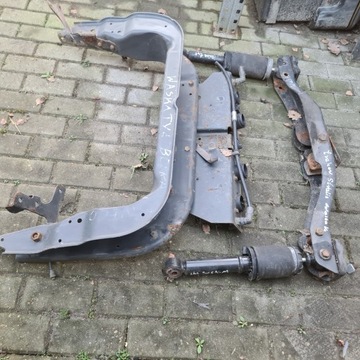 фото thumb №9, Підвішування кабіни балка зад iveco trakker stralis