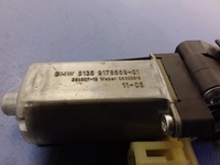 фото thumb №6, Bmw 7 f02 моторчик шторка дверь левый задняя 9178669