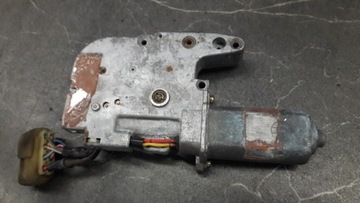 фото thumb №1, Двигунчик люк mazda 626 97r