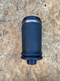 фото thumb №1, Подушка задняя airmatic mercedes gl x166