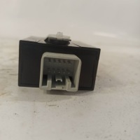 фото thumb №13, Land rover evoque реле дворник bj32-17509-ac