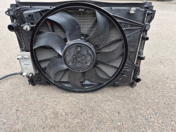 фото thumb №1, Радиатор вентилятор комплект mercedes w205 w213 2.0cgi