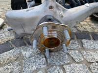 Купить Tesla model 3 поворотный кулак ступица левая перед 1044311-00-e оригинал, фото thumb