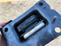 фото thumb №3, Opel crossland кронштейн подушка 9801521580