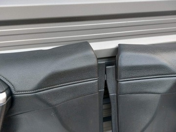 фото thumb №9, Toyota rav4 v оббивка двері перед ліва права