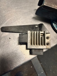 Купить Реле свеча накаливания renault trafic 2.0 dci m9r 717 271203982r, фото thumb