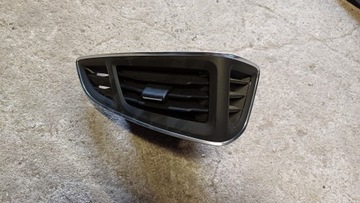 фото thumb №1, Ford focus mk3 решітка повітропровід права bm51018b08