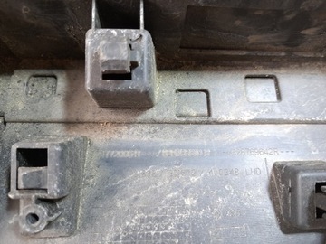 фото thumb №3, Renault clio iv планка дверь зад левая 828765610r