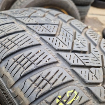 PIRELLI SCORPION ЗИМА 215/65R16 98H 6 мм 4X