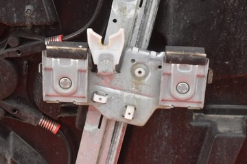 фото thumb №10, Подъемник стекла левый перед eu 8a61a045h17-ag ford fiesta mk7 08-17