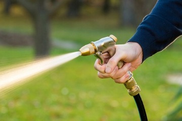 Zraszacz pistoletowy CELLFAST BRASS 52-900 mosiądz