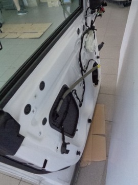 фото thumb №7, Дверь левый перед левая передние комплектные audi q3 i 8u s-line lb9a 2018 год