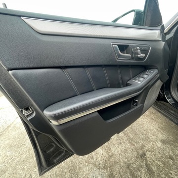 фото thumb №12, Mercedes e класс w212 сиденья кожа диван обшивки ролеты динамический рестайлинг подогрев