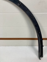 фото thumb №9, Tesla y молдинг крила передня ліва 1683859