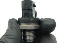 Jeep cherokee 2014 датчик давления топливной  0281006164 Недорого, фото thumb