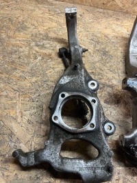 фото thumb №1, Поворотний кулак ступиця ліва mercedes s-klasa w222 w217 63amg amg 2170300