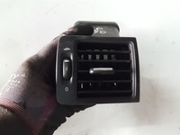 фото thumb №1, Volvo c30 lift 10-12r решётка обдув правая