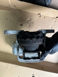 фото thumb №2, 421 renault koleos 2.0d кронштейн кронштейн кронштейн двигуна 11211-4ba0a