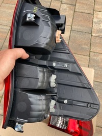 фото thumb №10, Toyota hilux viii лампи задні ліва права