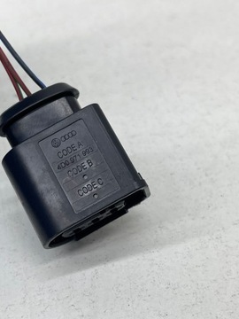 фото thumb №8, Audi volkswagen seat skoda штекер роз'єм з'єднувач шланг 4d0971993