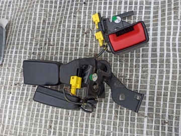 фото thumb №1, Mb w212 універсал застібка ременів зад ліва права засіб