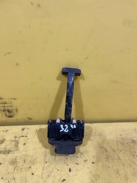 фото thumb №1, Mini clubman r55- ограничитель дверь левый