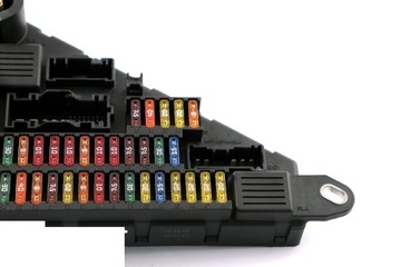 фото thumb №12, Bmw e60 e61 e63 e64 коробка запобіжника 6906618