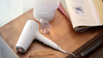 Женская фен с фен Philips ионизация волос.