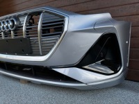 фото thumb №11, Audi e-tron 4ke бампер перед оригинальный kompletny камера