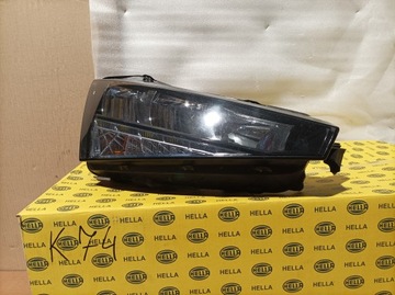 фото thumb №1, Лампа права перед skoda scala повний led 657941016