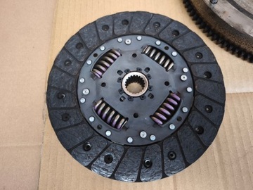 фото thumb №8, Mazda2 2 dj 1.5i 1.5 skyactiv-g p5 зчеплення диск притиск колесо маховики