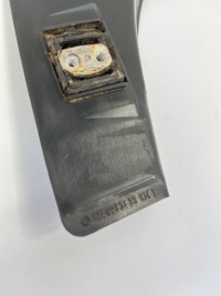 Корпус правая отбойник крышки багажника направляющая mercedes w124 sedan 1246933433 Киев, фото thumb