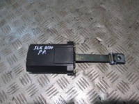 фото thumb №1, Обмежувач двері правий перед mercedes slk r170