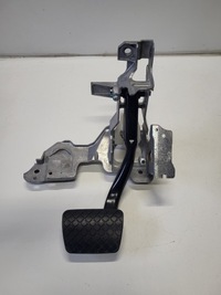 фото thumb №1, Педаль тормоза audi a4 b9 8w1723140b