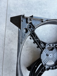 Кронштейн кронштейн правой радиатора/ вентилятора porsche 911 992 992121384b Киев, фото thumb