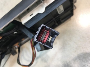 фото thumb №8, Перемикач підвішування discovery iii yud501590wux