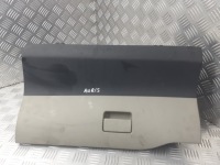 фото thumb №1, Бардачок toyota auris i 1.6 55552-12360