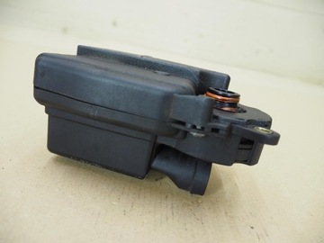 фото thumb №10, Вентиляція картера масла audi a8 d3 6.0 tdi w12 07c103464e