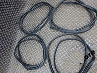 фото thumb №1, Mazda cx-7 cx7 рестайлинг прокладка вокруг дверь