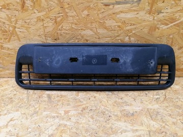 фото thumb №1, Решітка середня бампера перед citroen c3 picasso 2008-2012r