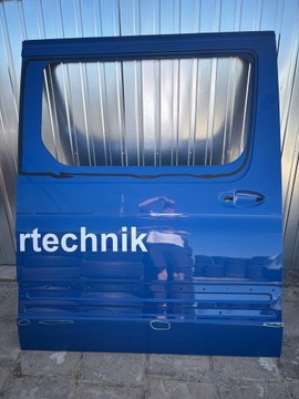 фото thumb №1, Двері праві бічні зсувні mercedes sprinter 910 907 a9107320900