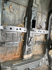 фото thumb №1, Пол пороги fiat grande punto четверть чёрный оригинал 2007r