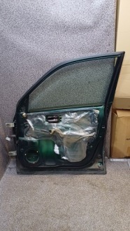 фото thumb №9, Suzuki grand vitara 2 ii дверь правый перед передние молдинг стекло z2t c07