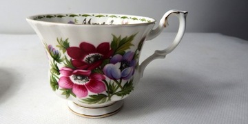 ROYAL ALBERT FLOWERS МАРТ АНГЛИЯ СТАРАЯ ЧАШКА