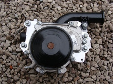 фото thumb №1, Насос води sprinter vito 2.2 cdi a6512007701 нова